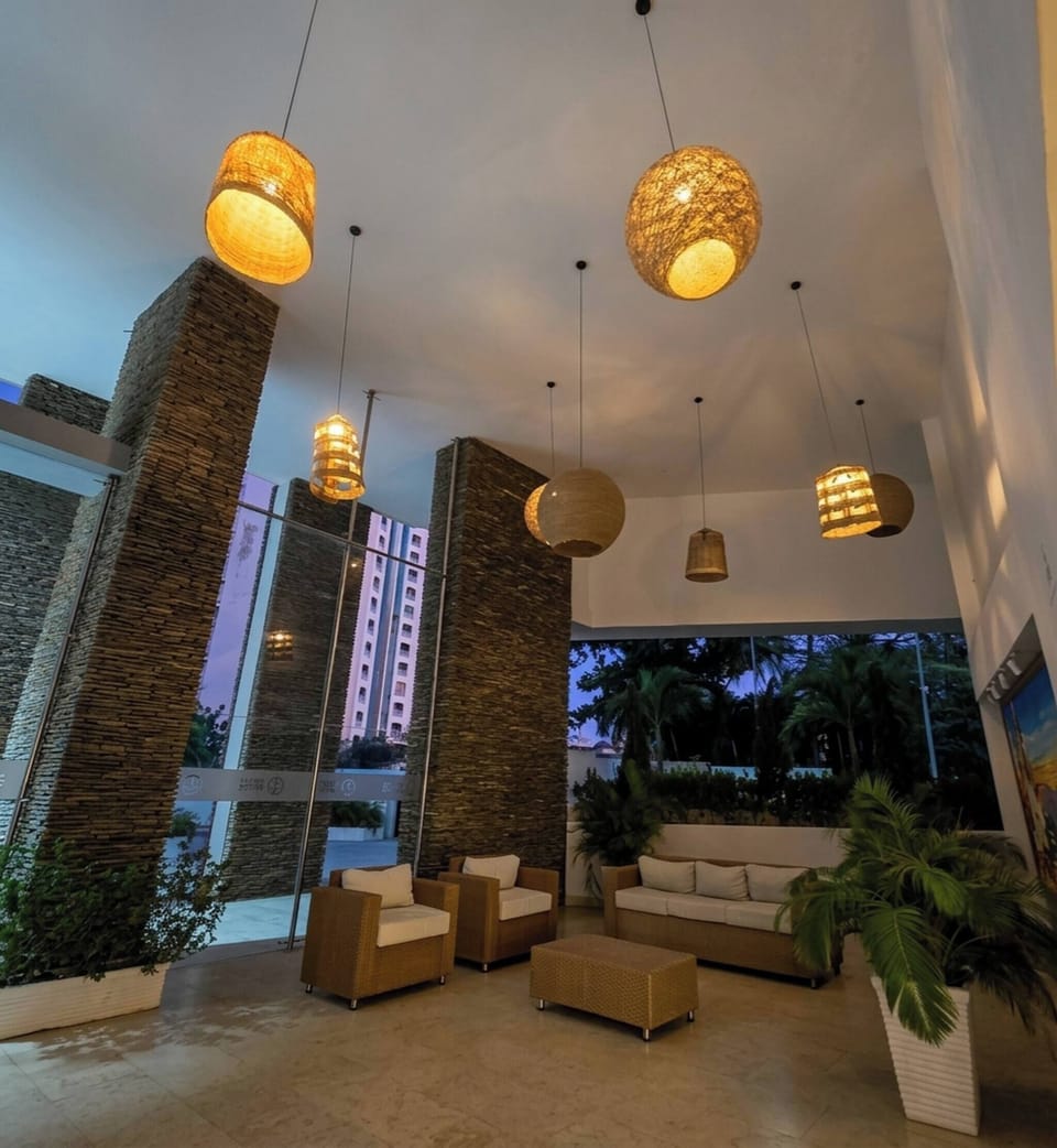 Apartment, 1 Bedroom, Accessible, Lake View | Interior
