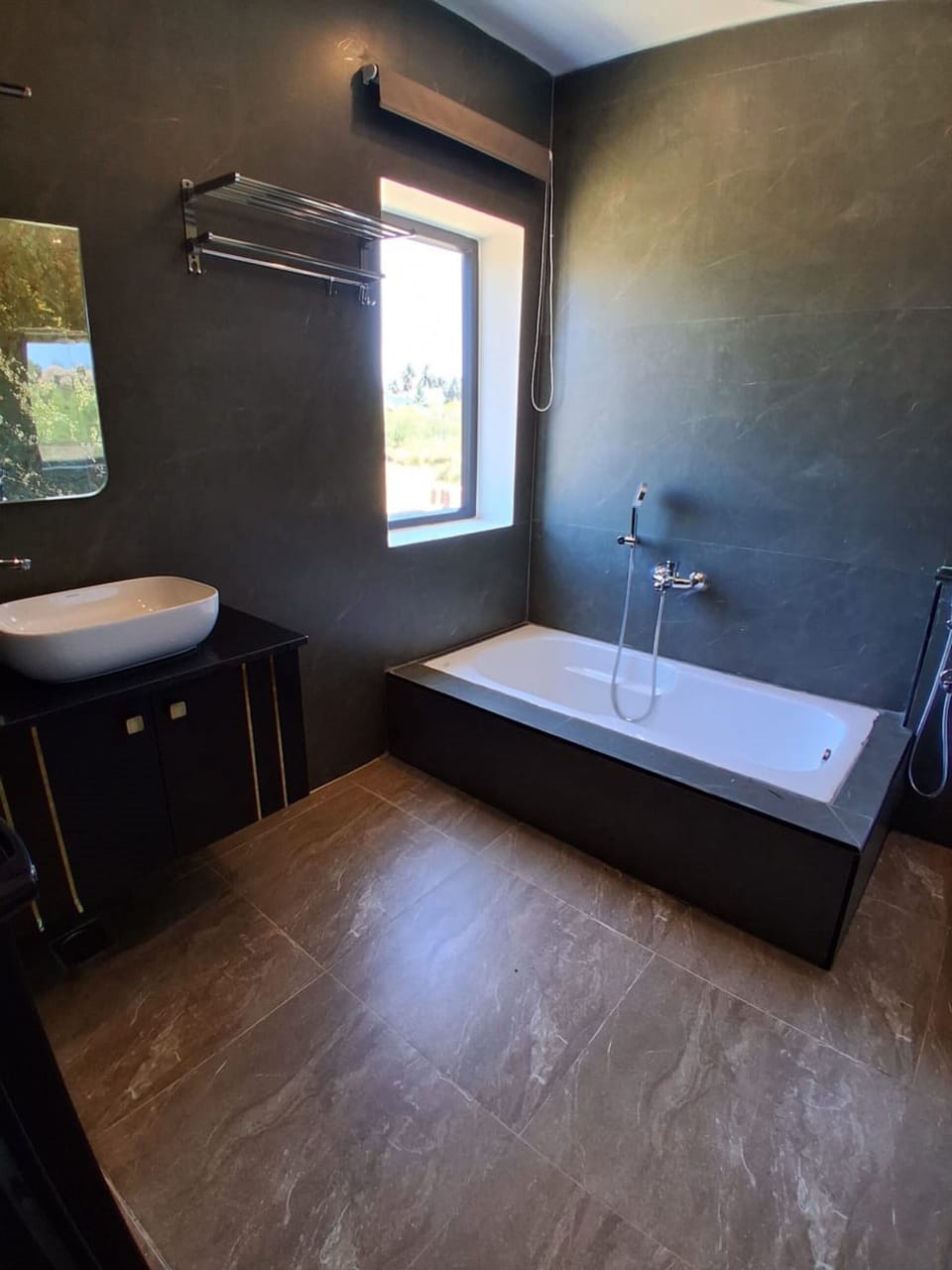 Separate tub and shower, free toiletries, towels, soap