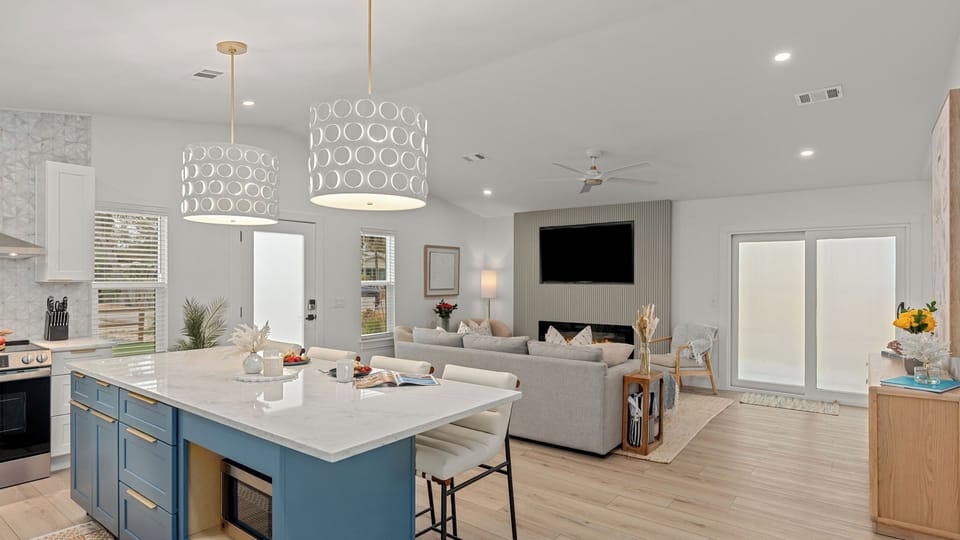 House (2 Bedrooms) | Interior