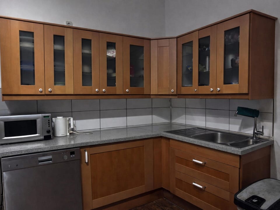 Classic Apartment, 2 Bedrooms | Private kitchen | Coffee/tea maker, fridge, microwave, oven