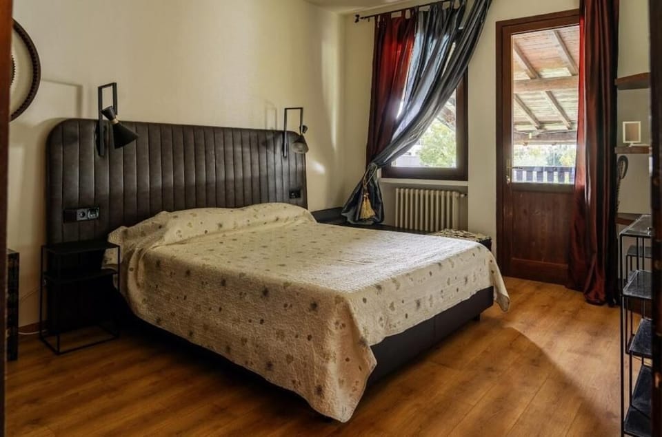 Blackout drapes, iron/ironing board, WiFi (free)