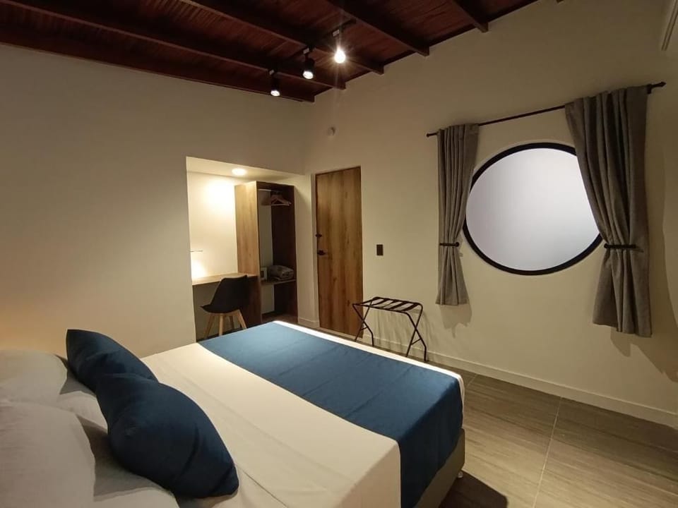 Business Double Room | In-room safe, free WiFi