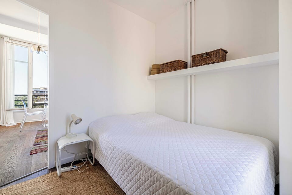Apartment | 1 bedroom, laptop workspace, iron/ironing board, bed sheets