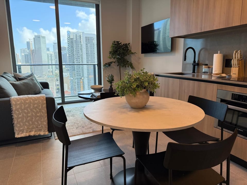 Superior Apartment, Balcony, City View | Interior
