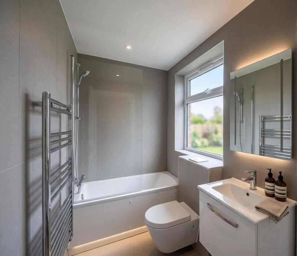 Apartment, 3 Bedrooms | Bathroom