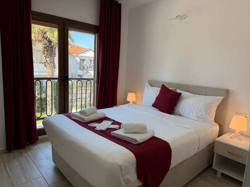 Room, Balcony, City View | Minibar, free WiFi
