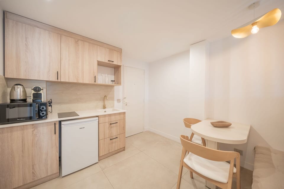 Apartment | Private kitchen | Coffee/tea maker, fridge, microwave, stovetop