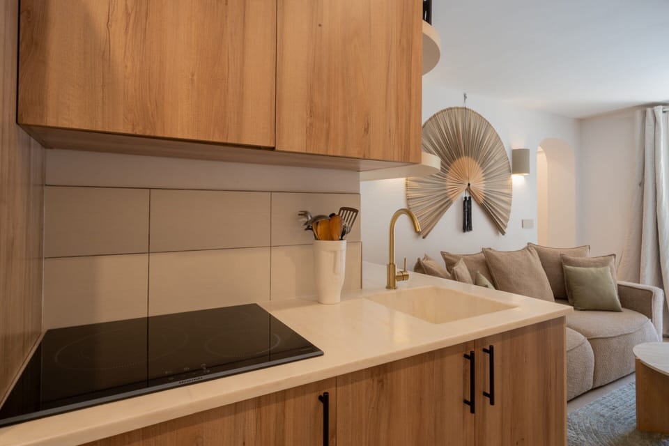 Apartment | Private kitchen | Fridge, microwave, stovetop, coffee/tea maker