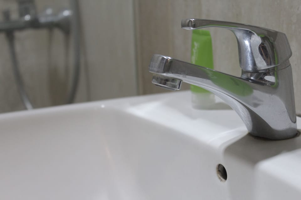 Superior Twin Room | Bathroom sink