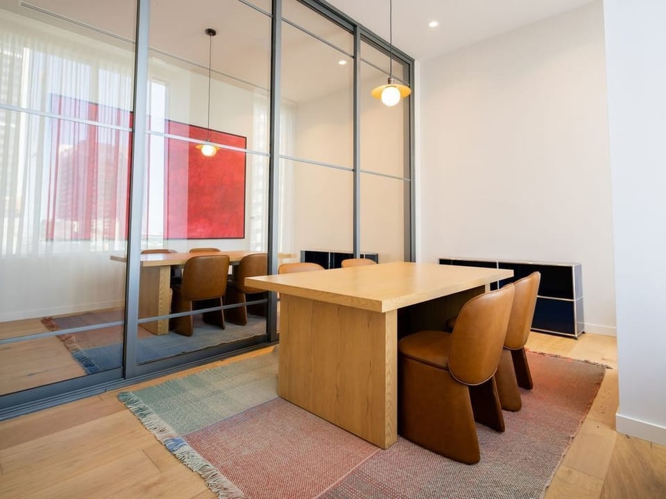 Meeting facility