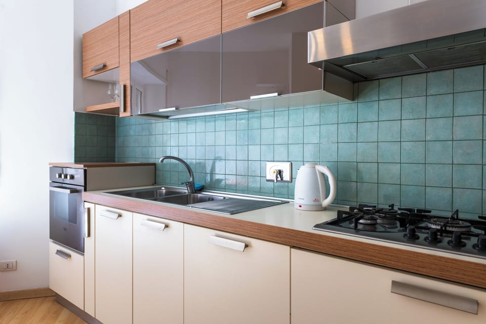 Apartment (2 Bedrooms) | Private kitchen | Espresso maker, microwave, oven, stovetop