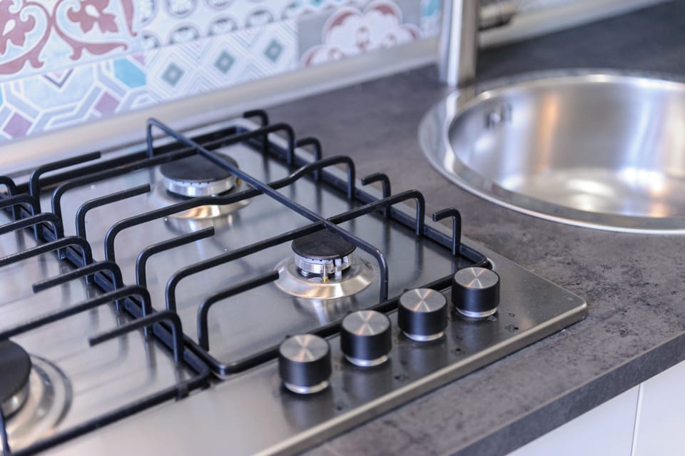 Apartment (3 Bedrooms) | Private kitchen | Espresso maker, microwave, stovetop, electric kettle