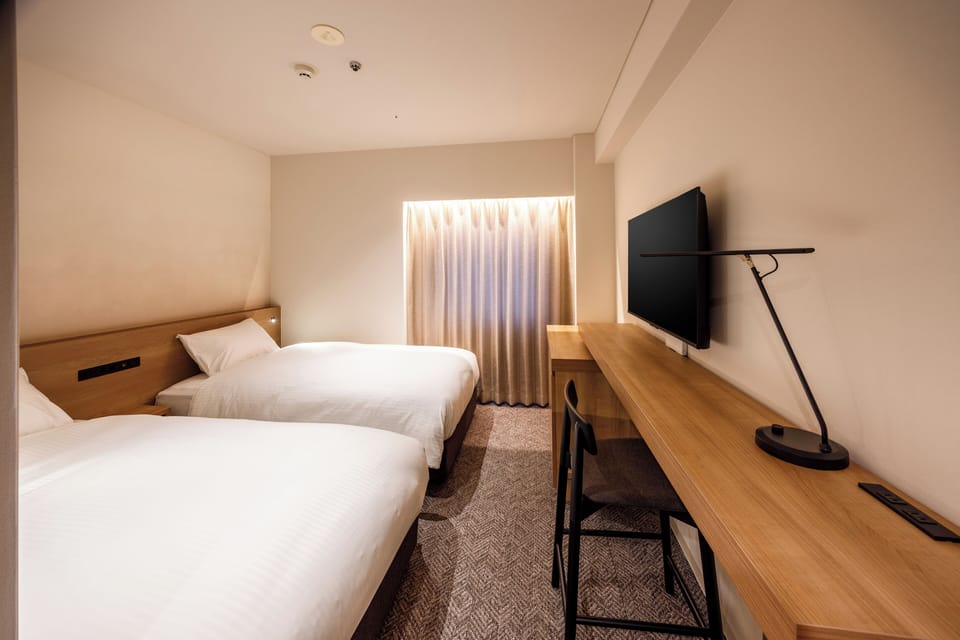 Twin Room | Desk, WiFi (free)