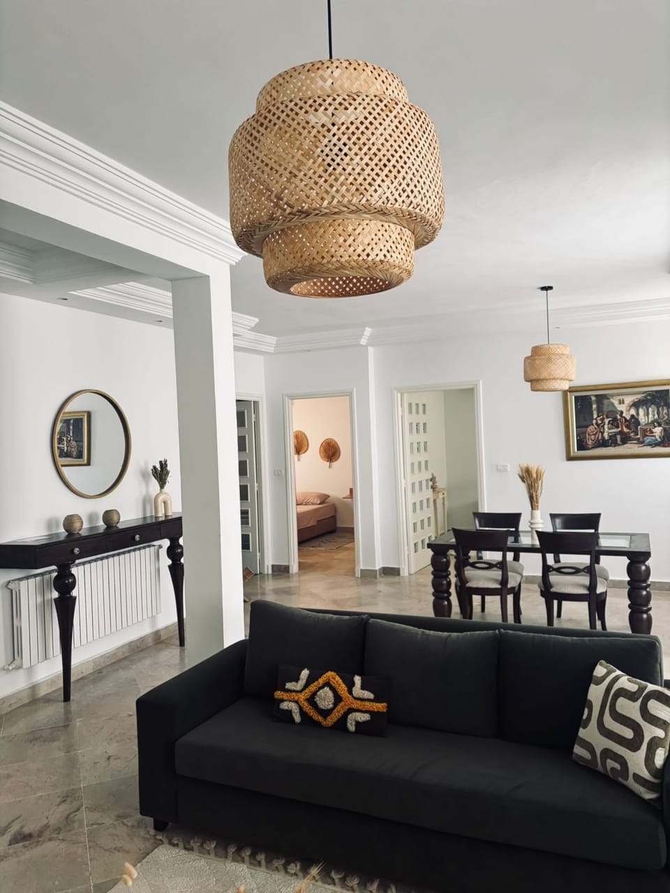 Apartment, 2 Bedrooms, Smoking, City View | Living room