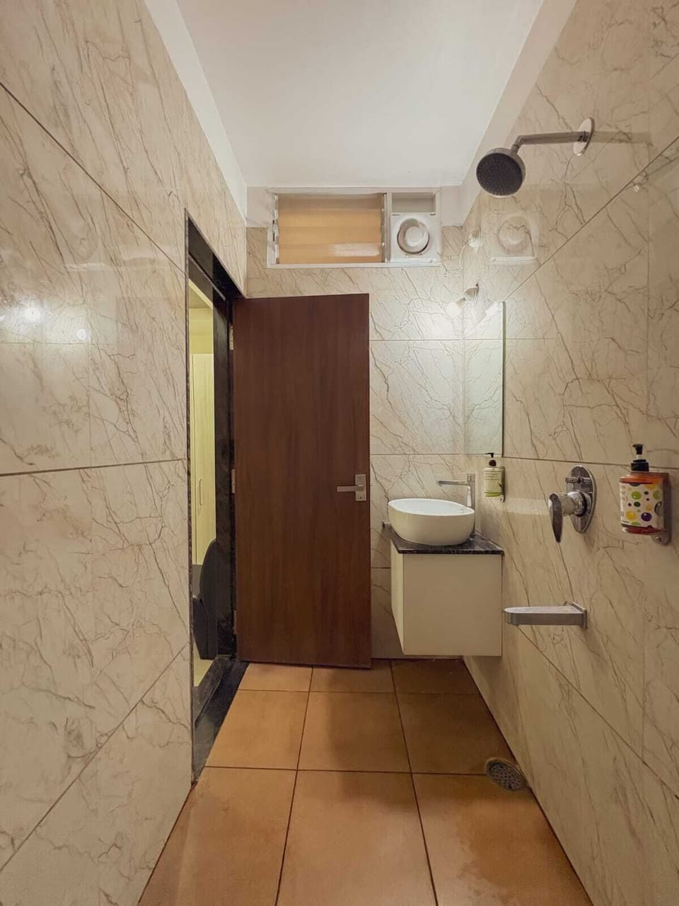 Shower, free toiletries, towels, soap