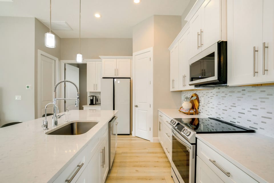 House (3 Bedrooms) | Interior