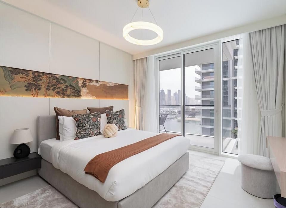 Luxury Apartment, Balcony, Beach View | Egyptian cotton sheets, premium bedding, in-room safe