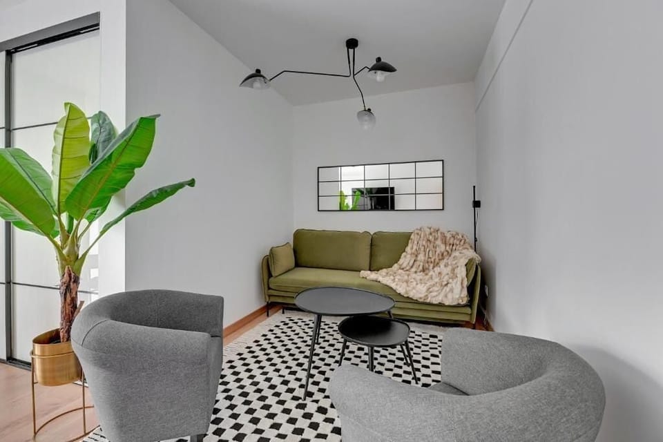 Apartment | Living area | Flat-screen TV