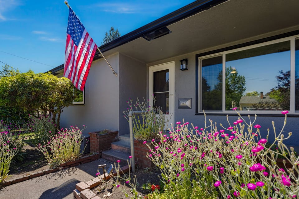House, 3 Bedrooms | Exterior detail