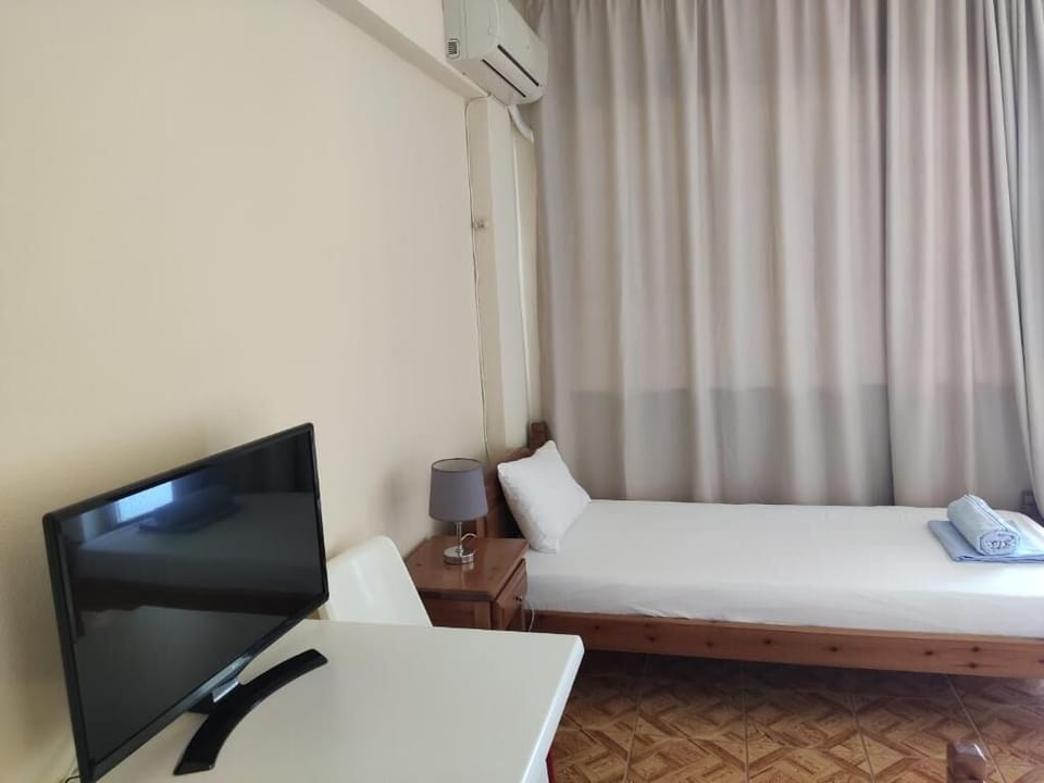 Classic Double or Twin Room, Sea View | Free WiFi