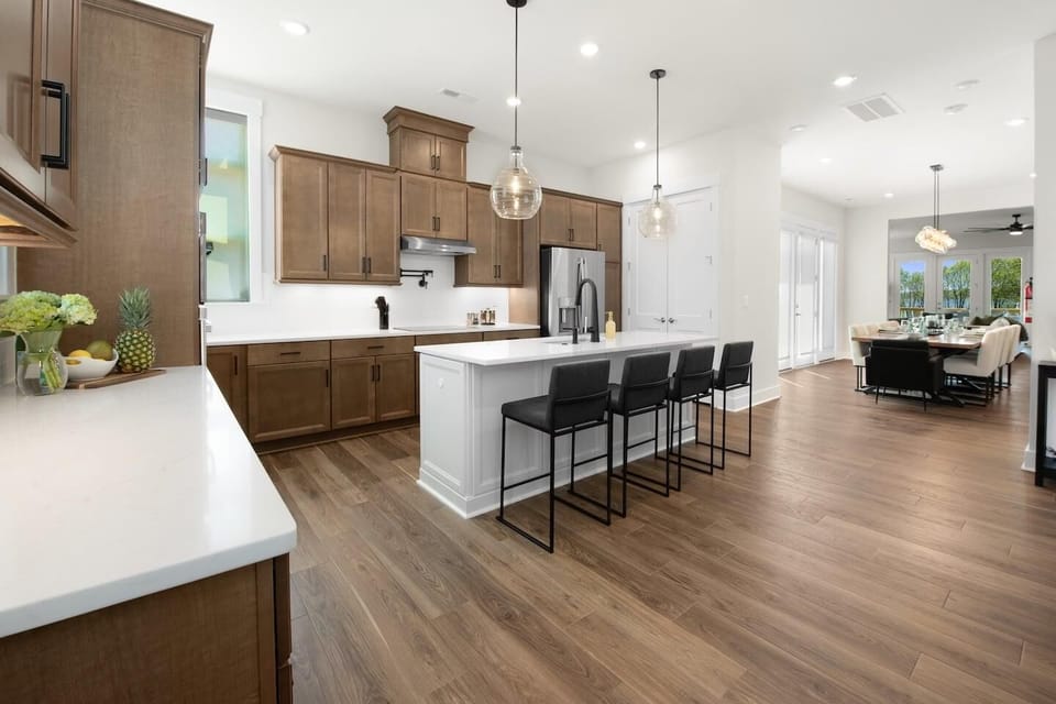 House, Multiple Beds (Paddle Pointe) | Private kitchen | Paper towels
