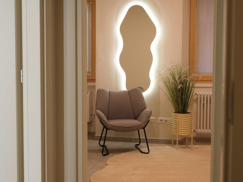 Deluxe Room | Desk, laptop workspace, free WiFi