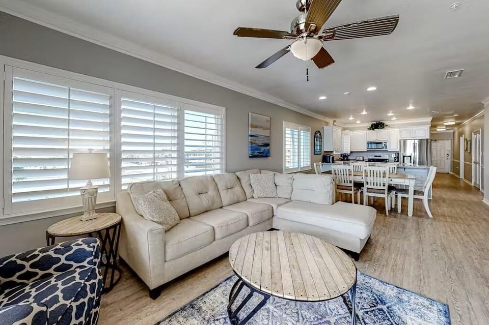 Condo, Multiple Beds (Marlin Key 2A) | Living area