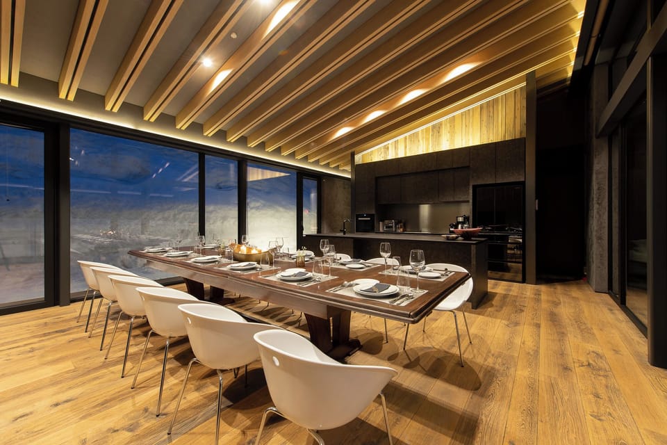 Deluxe Villa, Mountain View | Dining
