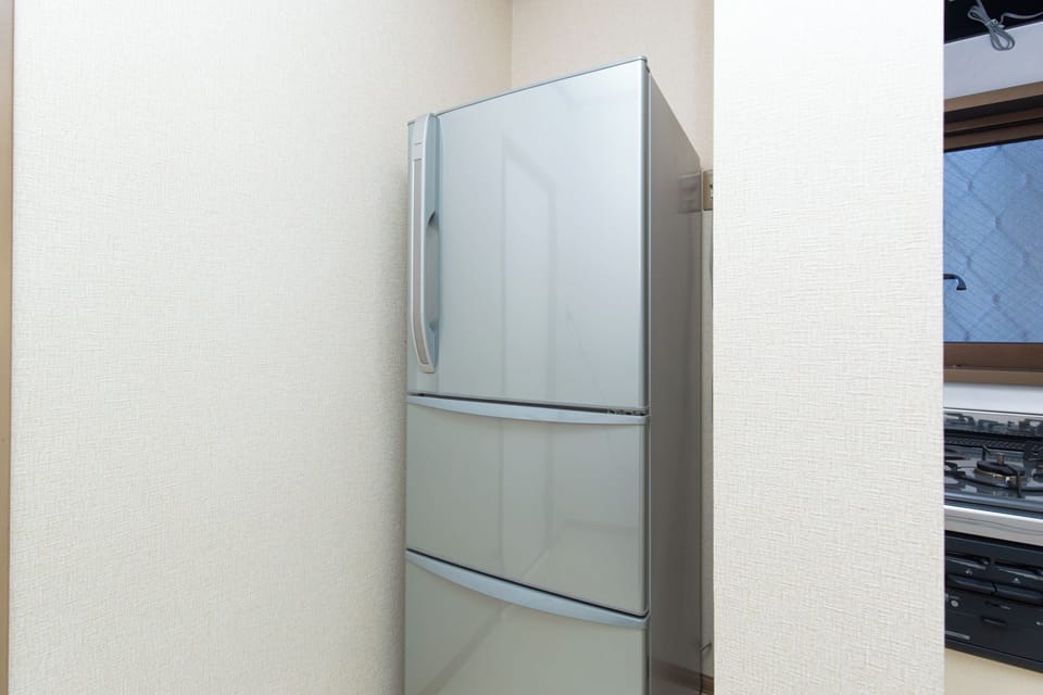 Comfort House, 2 Bedrooms | Private kitchen | Fridge, microwave, stovetop, toaster