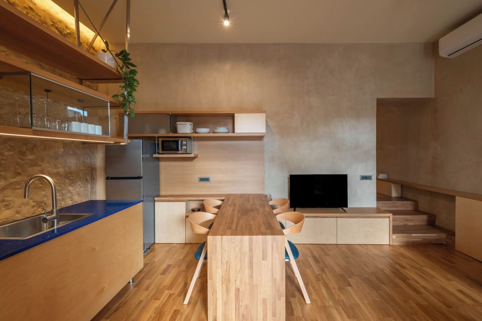 Apartment, City View | Dining room