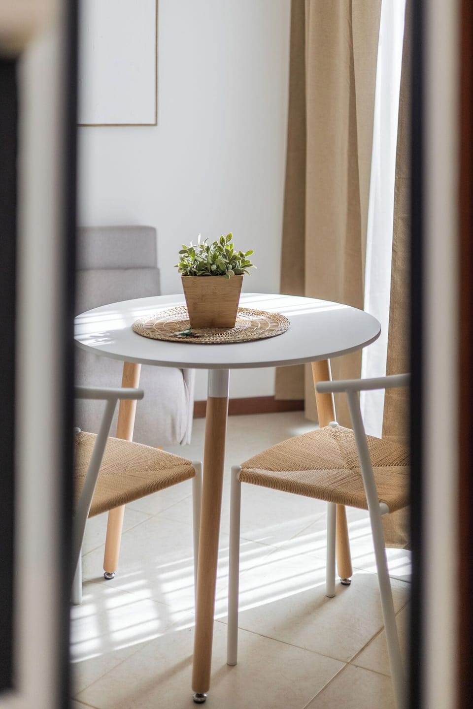 Apartment | Dining