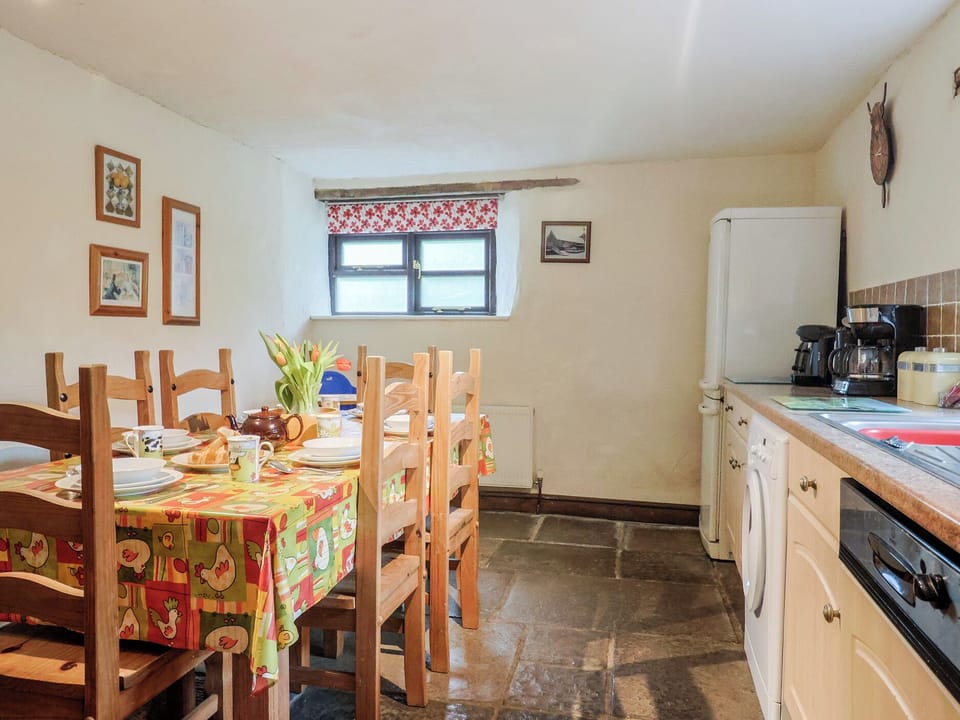 Dishwasher, cookware/dishes/utensils