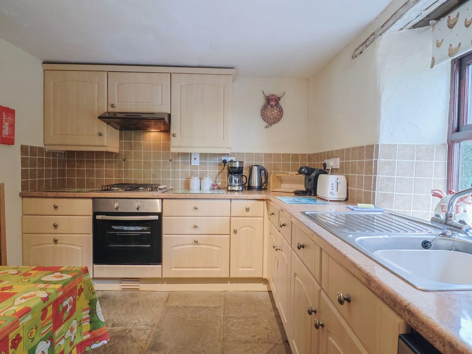 Dishwasher, cookware/dishes/utensils
