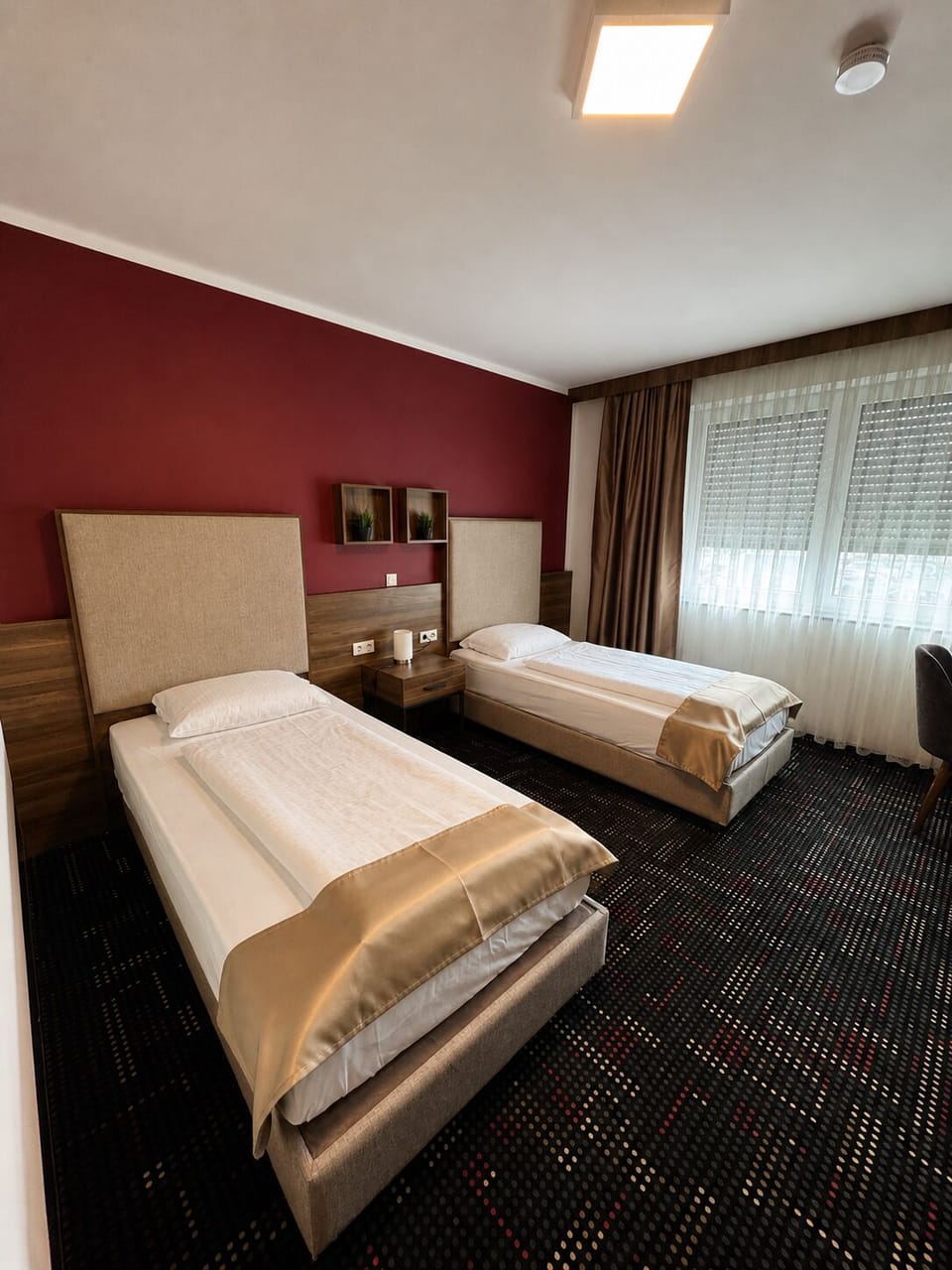 Deluxe Double or Twin Room | Desk, blackout drapes, iron/ironing board, free WiFi