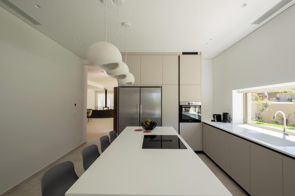 Luxury Villa, Mountain View | Dining