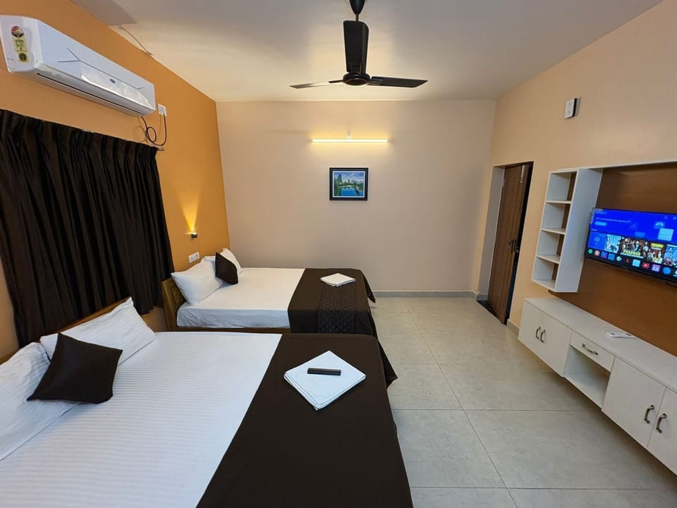 Family Room | Free WiFi, bed sheets