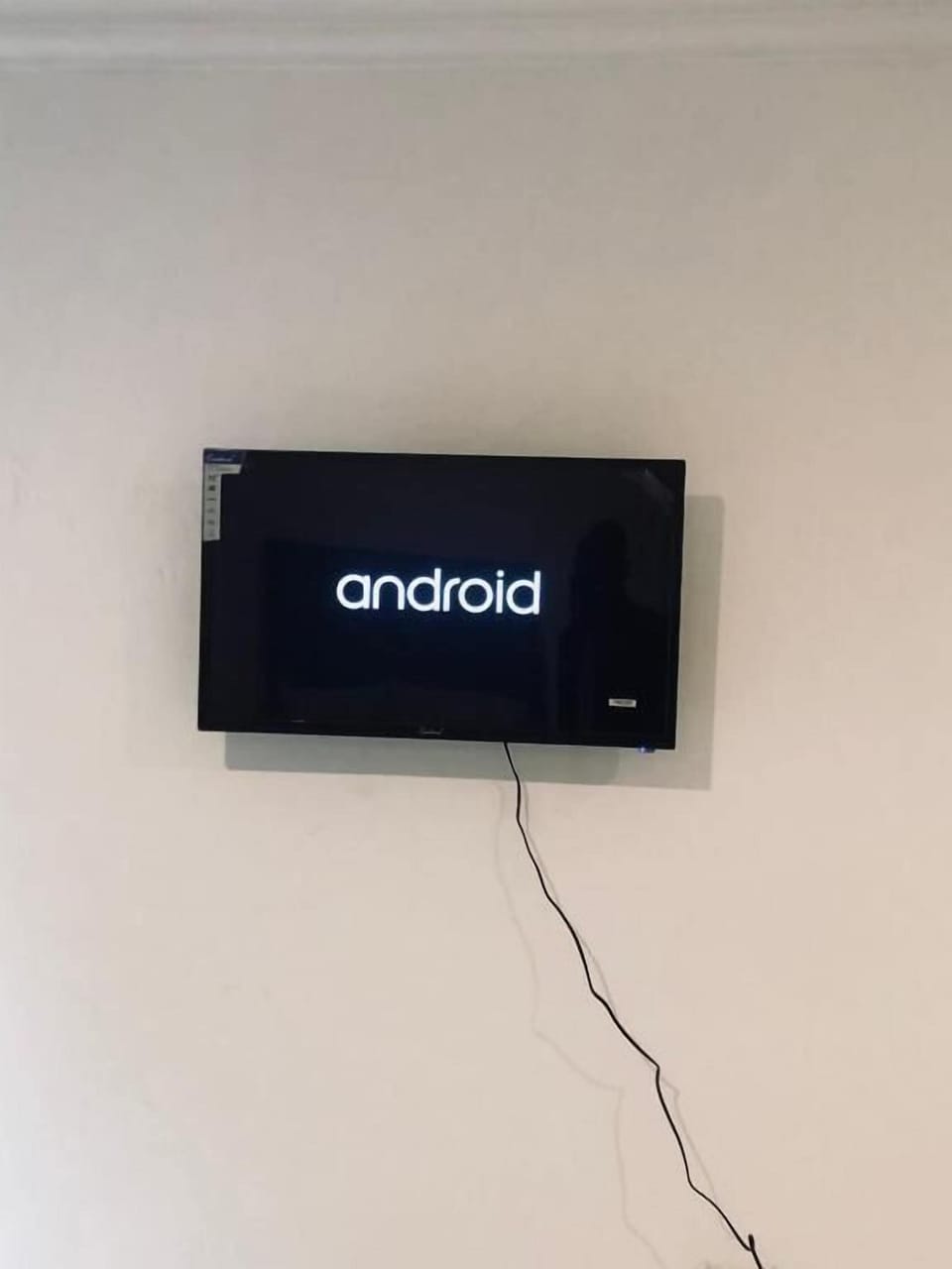 Apartment, Kitchen | Television