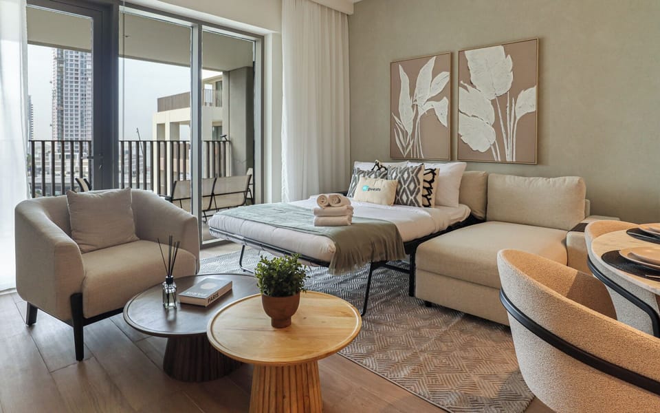 Apartment, Balcony, Canal View | Living area