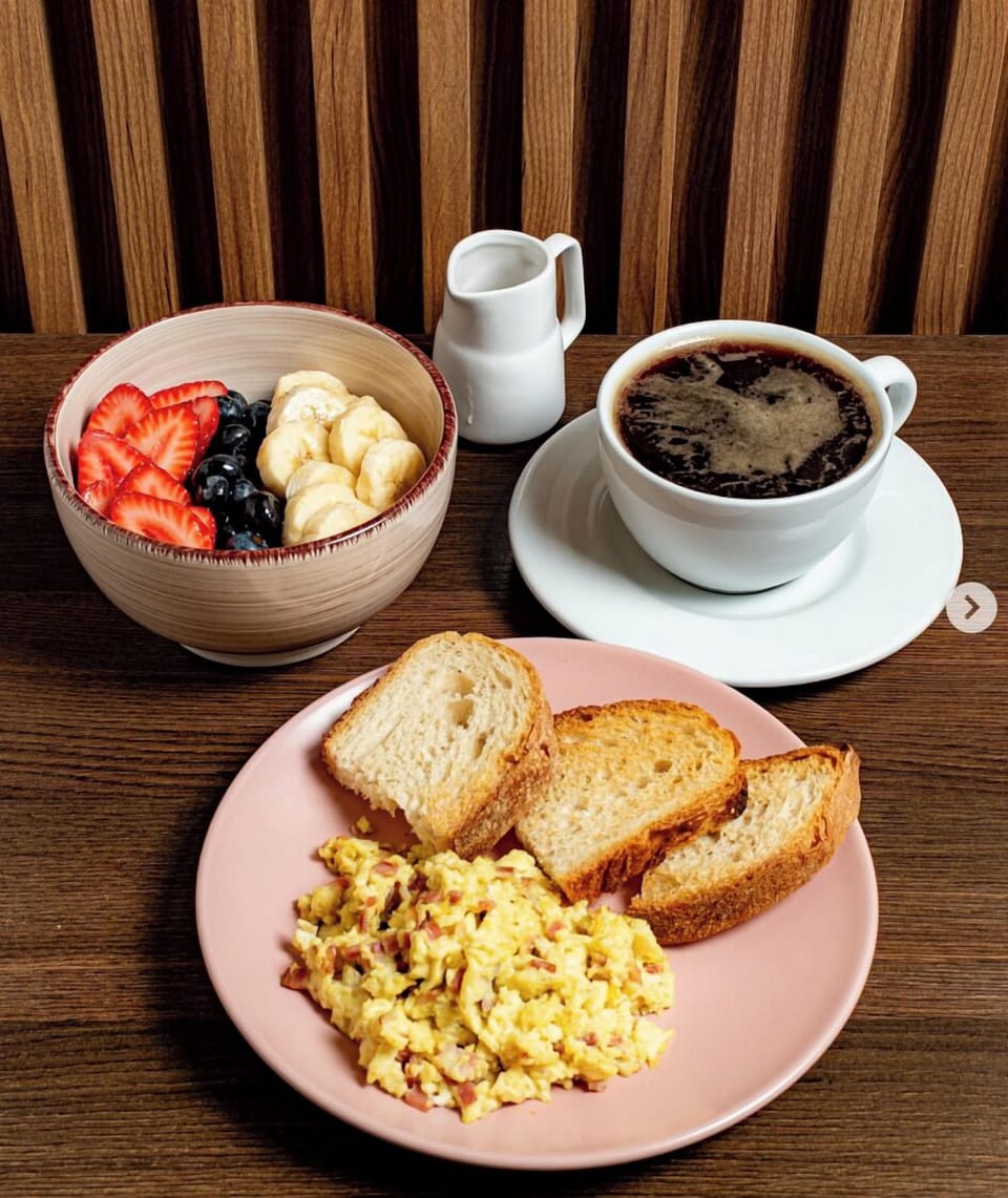 Breakfast meal