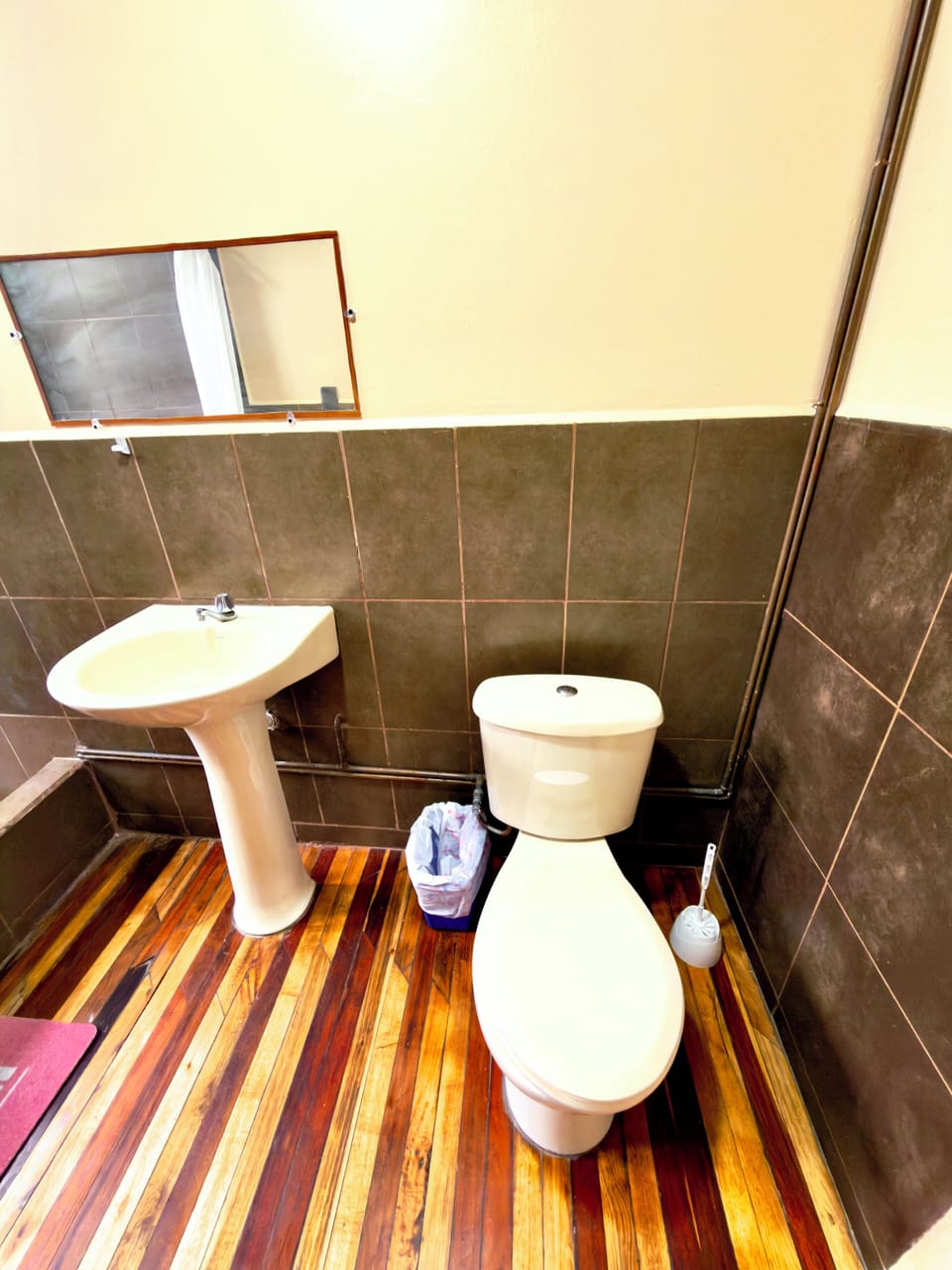 Standard Twin Room, 2 Double Beds, Private Bathroom | Bathroom | Shower, towels, soap, toilet paper