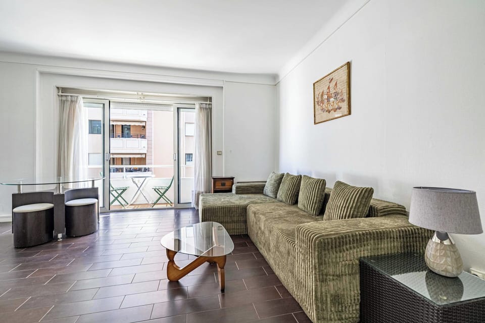 Apartment | Living area