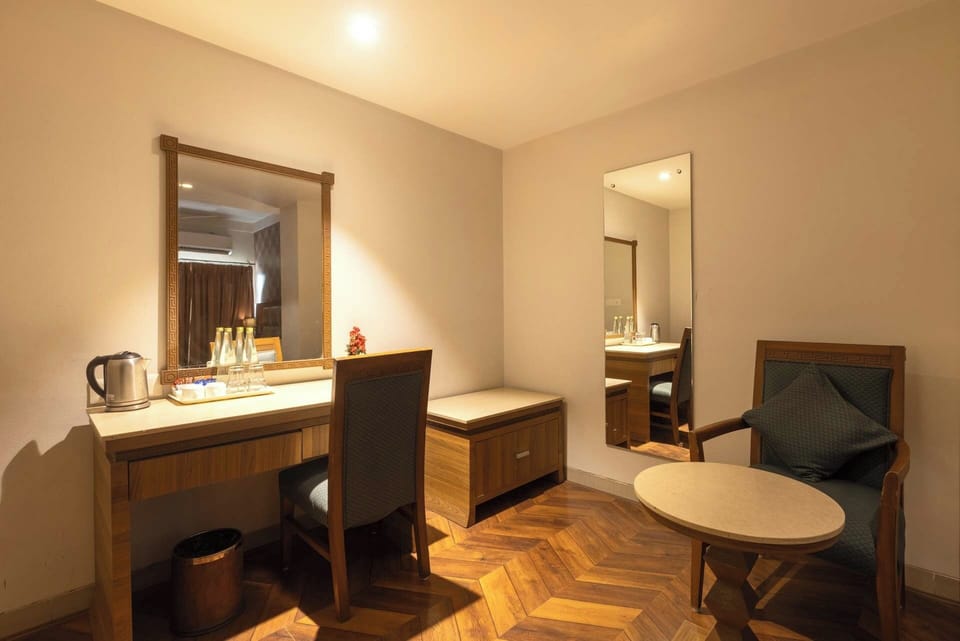 Suite, City View | Premium bedding, Select Comfort beds, minibar, desk