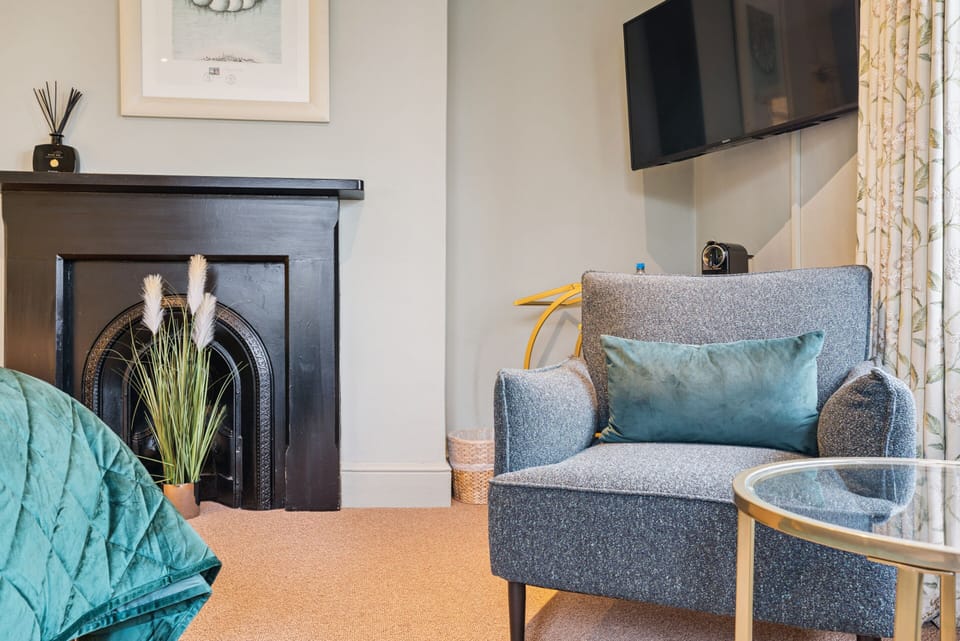 Superior Double Room, Ensuite, Courtyard View (1) | Iron/ironing board, free WiFi