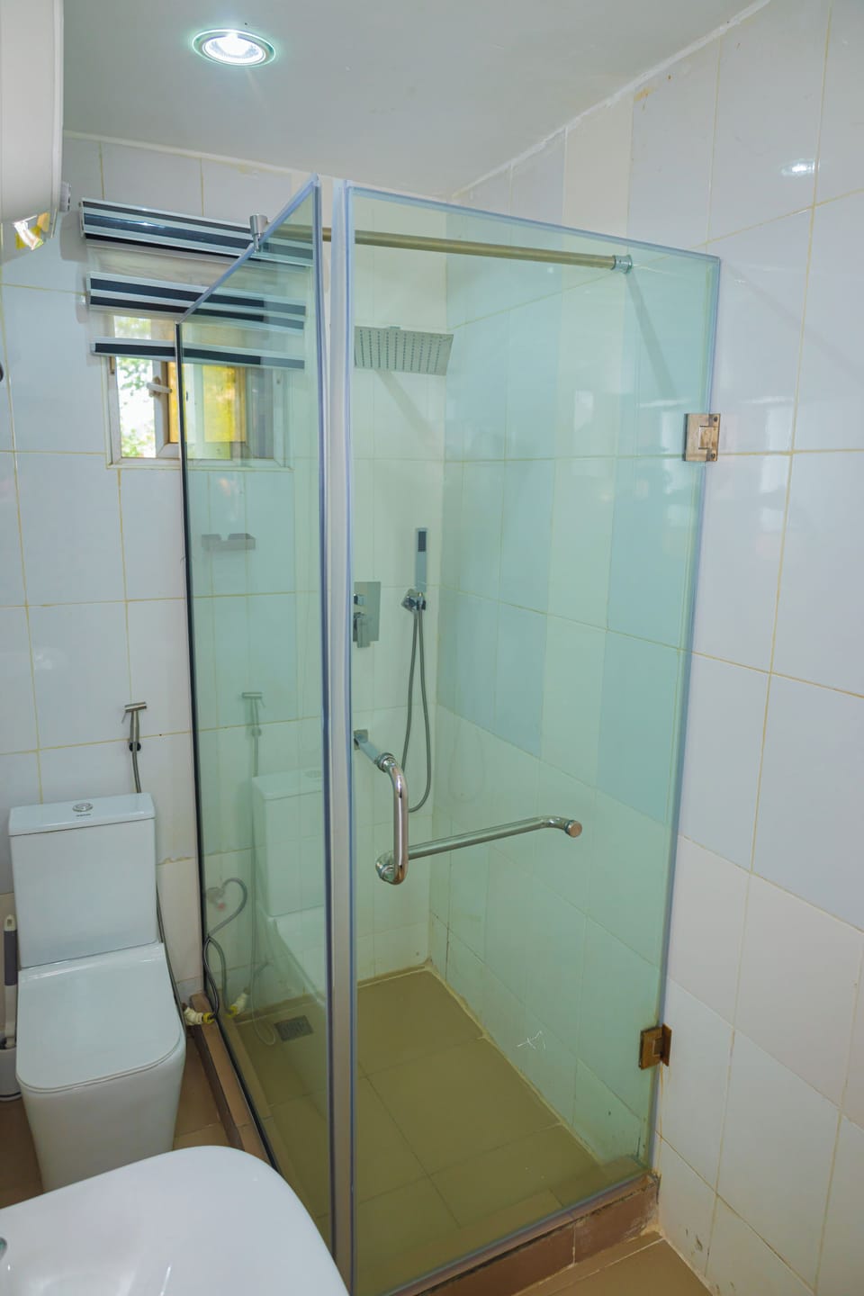 Standard Single Room, City View | Bathroom | Shower, slippers, towels, soap