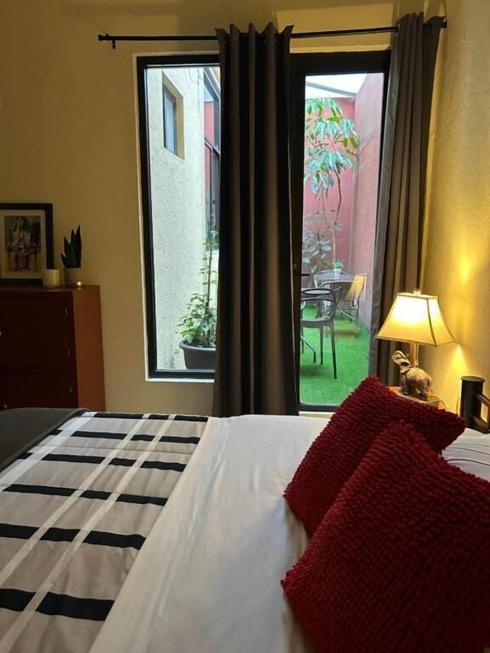 Superior Double Room, Balcony, Courtyard View | Free WiFi