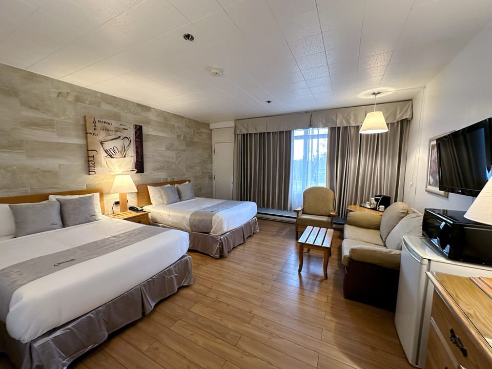 Room, 2 Double Beds | Iron/ironing board, free WiFi, bed sheets