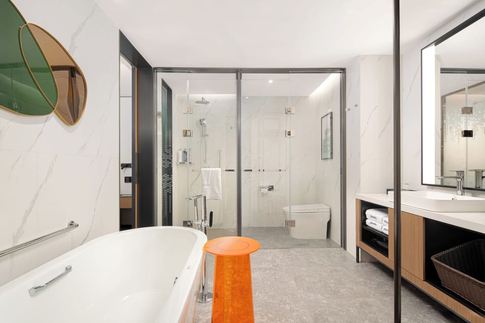 Exclusive Studio Suite | Desk, laptop workspace, iron/ironing board (on request), WiFi (free)