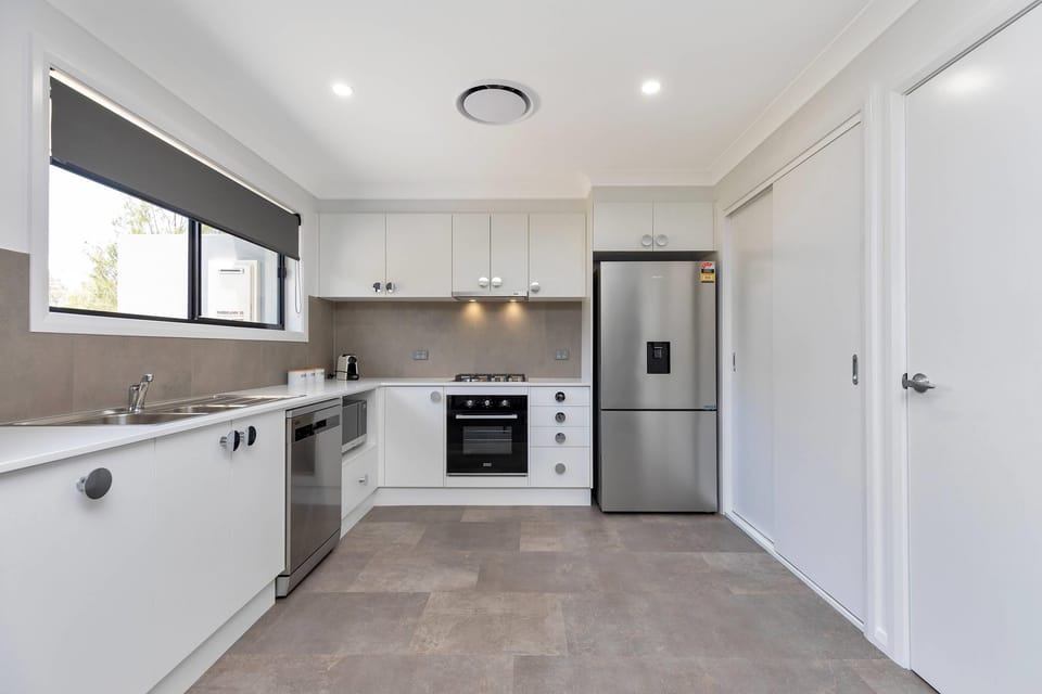 Apartment, 2 Bedrooms, Non Smoking (2 Queen Beds, 31 The Ringers Road)