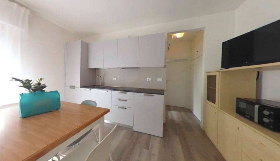 Apartment, 1 Bedroom, Balcony | Interior