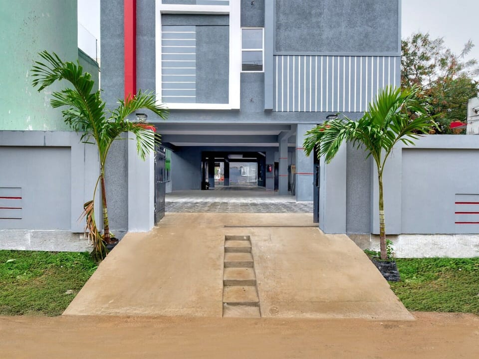 House | Reception